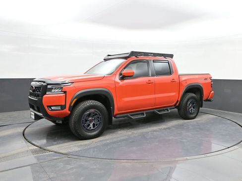 Used 2025 Nissan Frontier PRO-4X w/ Pro Convenience Package image 1