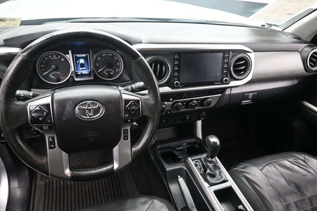 Used 2022 Toyota Tacoma SR5 AWD/4WD image 14
