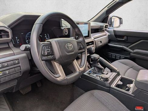 Used 2025 Toyota 4Runner SR5 image 9