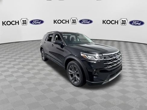 New 2026 Ford Explorer Active w/ Active Comfort Package AWD/4WD image 2