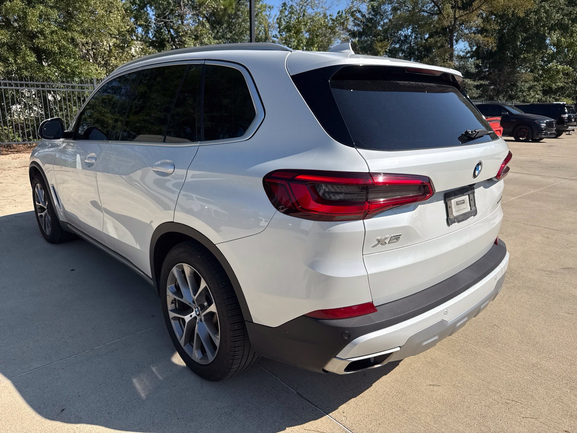 Used 2019 BMW X5 xDrive40i w/ Convenience Package AWD/4WD image 6