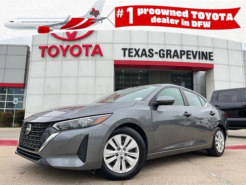 Used 2025 Nissan Sentra S image 1