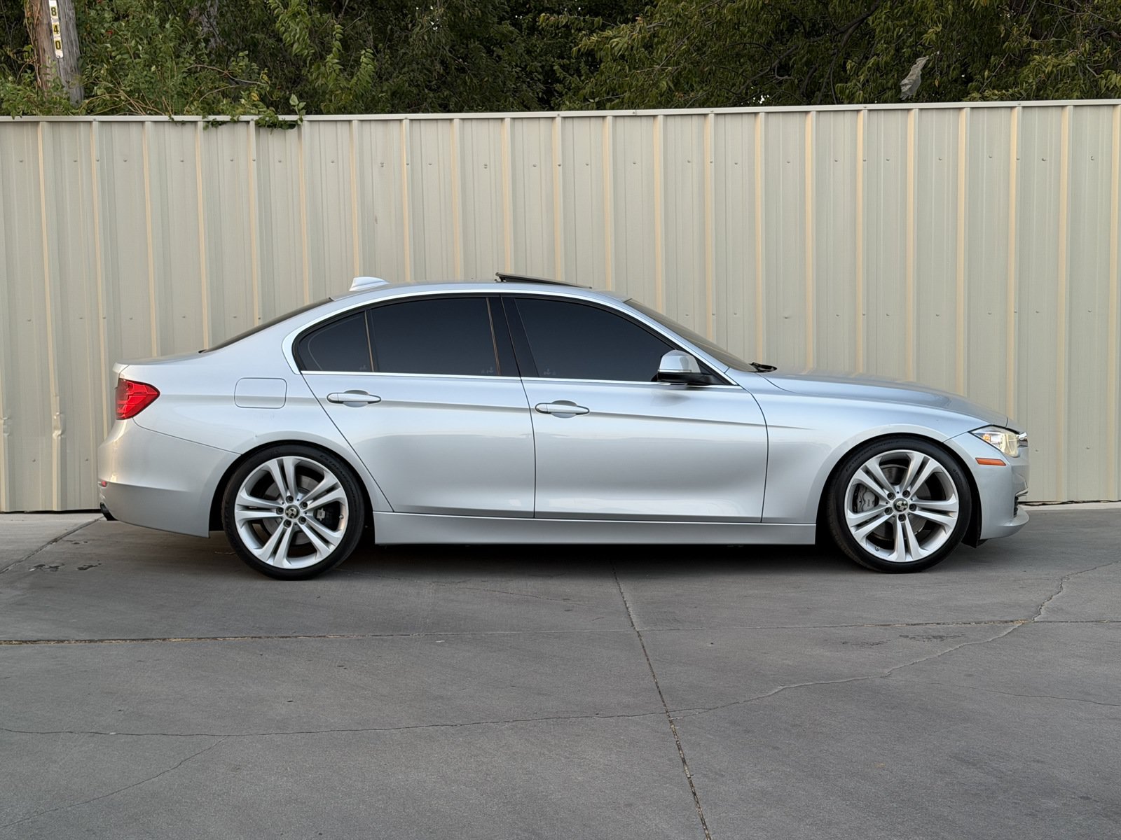 Used 2015 BMW 335i Sedan RWD image 4