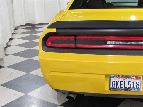 Used 2010 Dodge Challenger SRT8 w/ SRT Option Group II RWD image 22