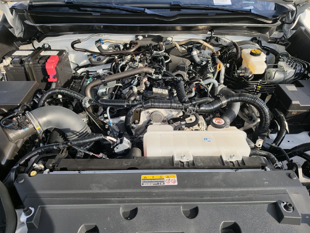 Used 2025 Toyota Tacoma SR5 AWD/4WD image 29