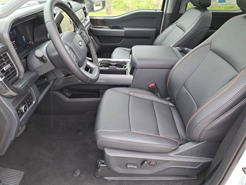 New 2025 Ford F350 Lariat w/ Lariat Ultimate Package image 19