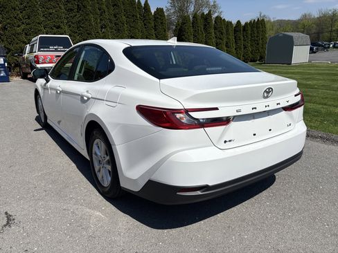 Certified 2025 Toyota Camry LE FWD image 6