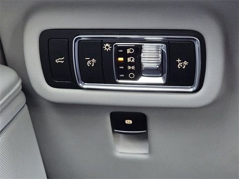 New 2026 Lincoln Nautilus Reserve image 21