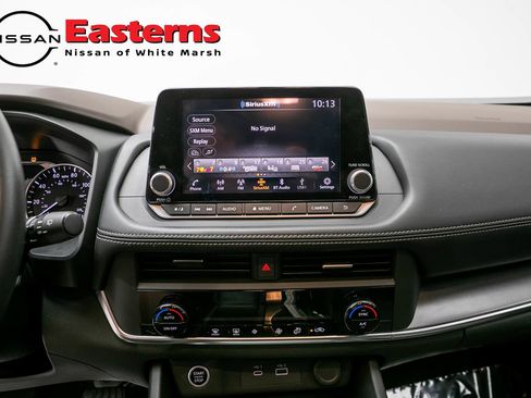 Used 2023 Nissan Rogue SV AWD/4WD image 12