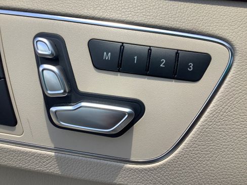 Used 2014 Mercedes-Benz E 350 4MATIC Sedan w/ Premium 1 Package image 23