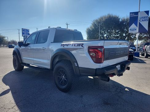 Used 2025 Ford F150 Raptor image 5