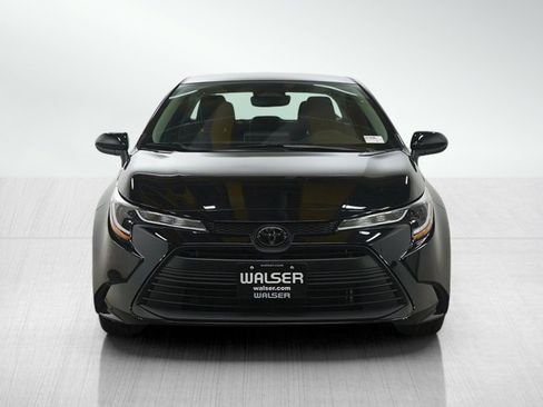 Used 2023 Toyota Corolla LE image 8