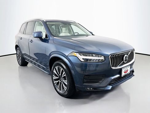 Used 2021 Volvo XC90 T5 Momentum w/ Climate Package FWD image 3