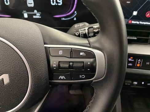 Used 2023 Kia Sportage EX image 15