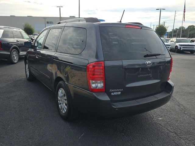 Used 2012 Kia Sedona LX FWD image 3