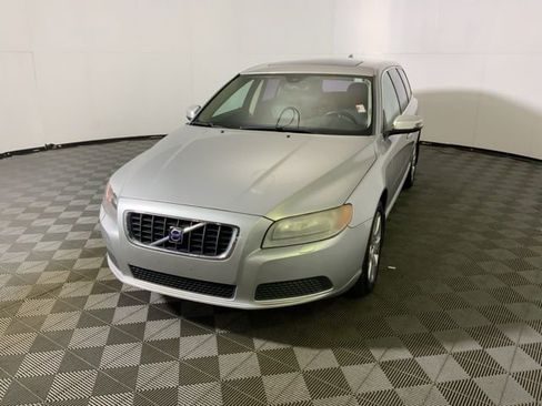 Used 2008 Volvo V70 image 3
