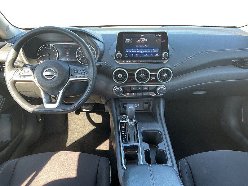 Used 2025 Nissan Sentra SV FWD image 10