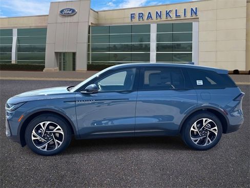 New 2025 Lincoln Nautilus Premier w/ Equipment Group 102A image 4