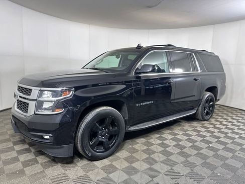 Used 2018 Chevrolet Suburban LT image 7