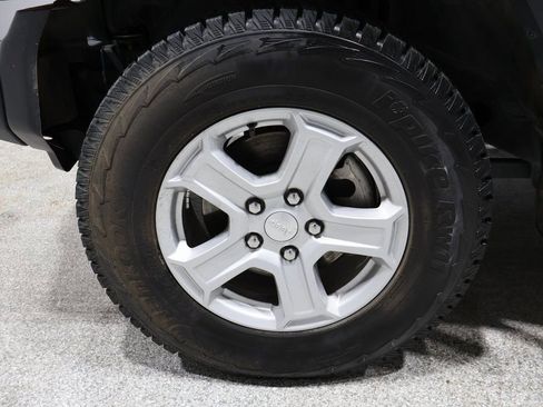 Certified 2021 Jeep Wrangler Sport S image 11