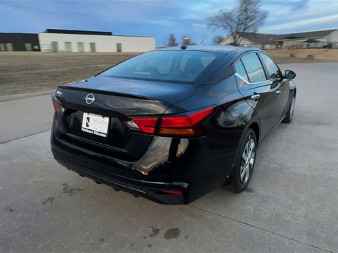 New 2025 Nissan Altima 2.5 S image 8