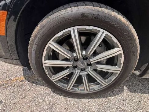 Used 2018 Audi Q7 3.0T Prestige w/ Prestige Package AWD/4WD image 21
