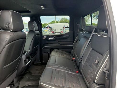 Used 2025 GMC Sierra 1500 AT4X AWD/4WD image 10