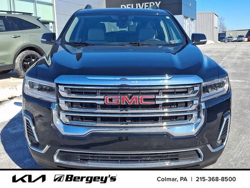 Used 2023 GMC Acadia SLT w/ Preferred Package image 2