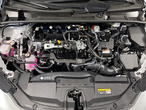 Certified 2024 Toyota Prius Limited w/ Limited Premium Package FWD image 9