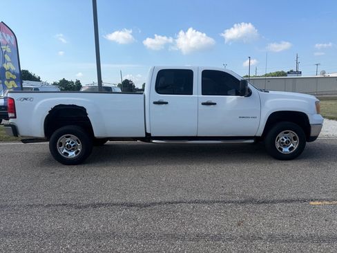 Used 2011 GMC Sierra 2500 W/T AWD/4WD image 19