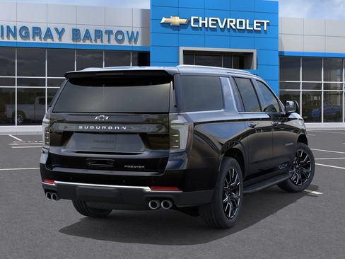New 2026 Chevrolet Suburban Premier RWD image 5
