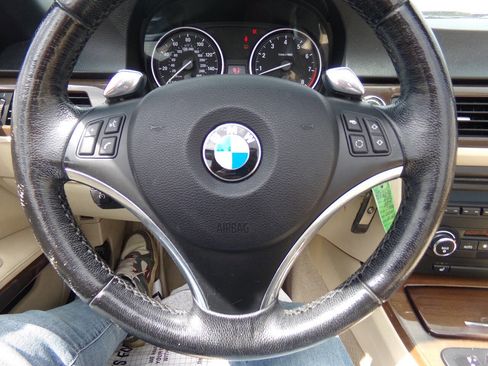 Used 2009 BMW 328i Convertible RWD image 11