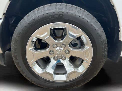 Used 2019 RAM 1500 Big Horn RWD image 10