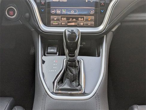 Used 2021 Subaru Outback Limited image 21