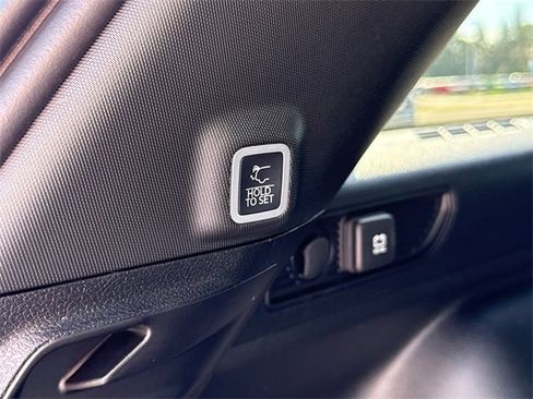 New 2025 Jeep Grand Cherokee Altitude image 31