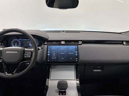 Used 2025 Land Rover Range Rover Velar S AWD/4WD image 2