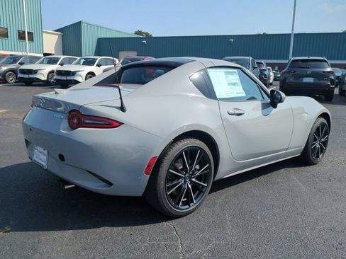New 2026 MAZDA MX-5 Miata RF Grand Touring RWD image 4