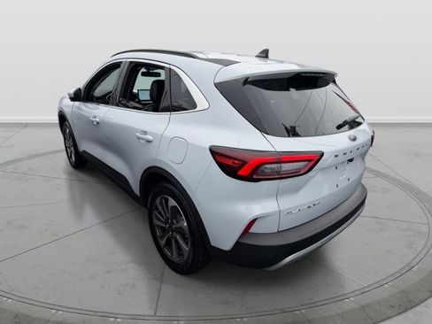 Used 2025 Ford Escape Platinum image 4