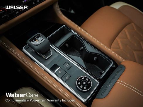 New 2026 Nissan Pathfinder Platinum image 28