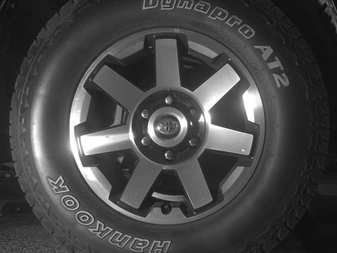 Used 2020 Toyota 4Runner TRD Off-Road AWD/4WD image 11
