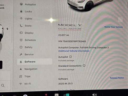 Used 2023 Tesla Model Y Performance image 10