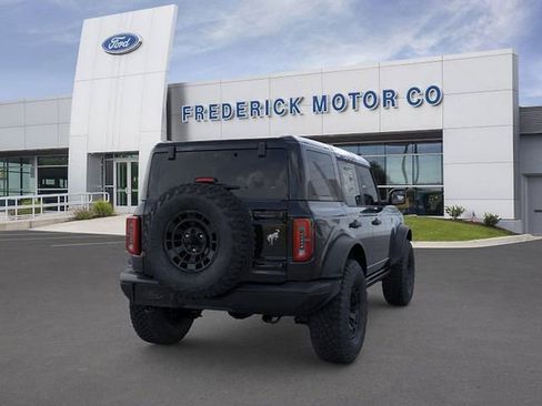 New 2026 Ford Bronco Badlands w/ Sasquatch Package AWD/4WD image 8