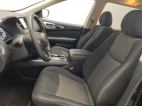 Used 2019 Nissan Pathfinder S AWD/4WD image 17