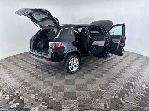 Used 2025 Jeep Compass Sport AWD/4WD image 14