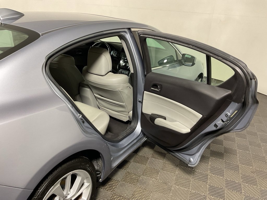 Used 2016 Acura ILX FWD image 33