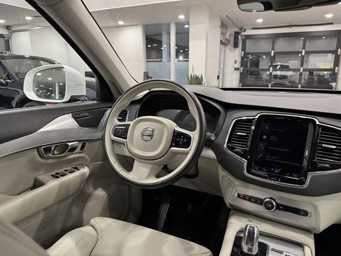 Used 2016 Volvo XC90 T8 Momentum w/ Vision Package image 22