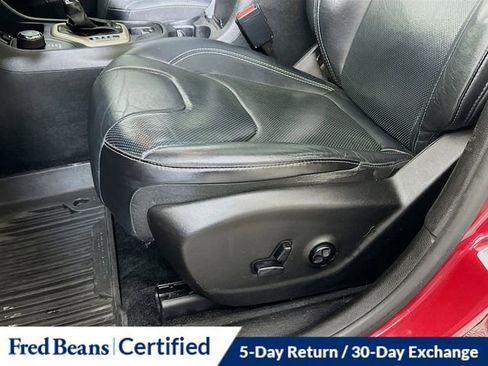 Used 2015 Jeep Cherokee Limited w/ Luxury Group image 21