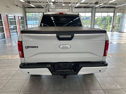 Used 2017 Ford F150 XLT w/ Equipment Group 302A Luxury AWD/4WD image 11