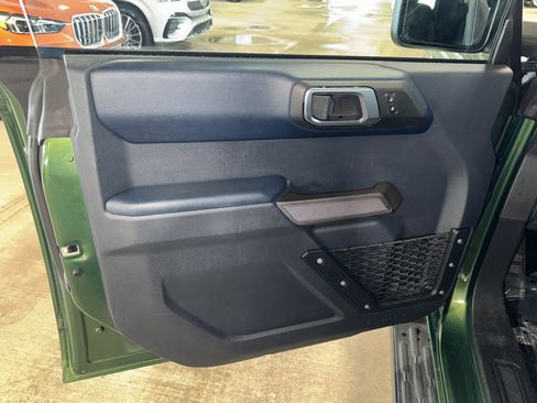 Used 2023 Ford Bronco Outer Banks AWD/4WD image 17