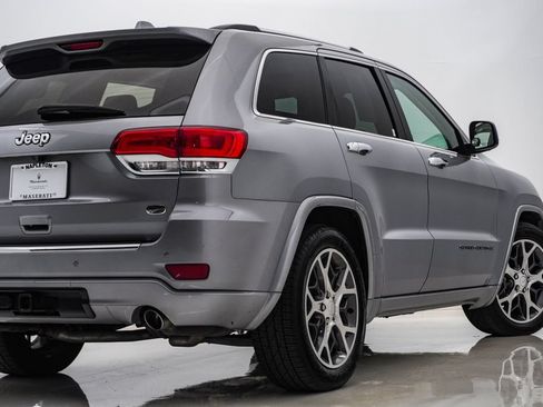 Used 2019 Jeep Grand Cherokee Overland AWD/4WD image 10